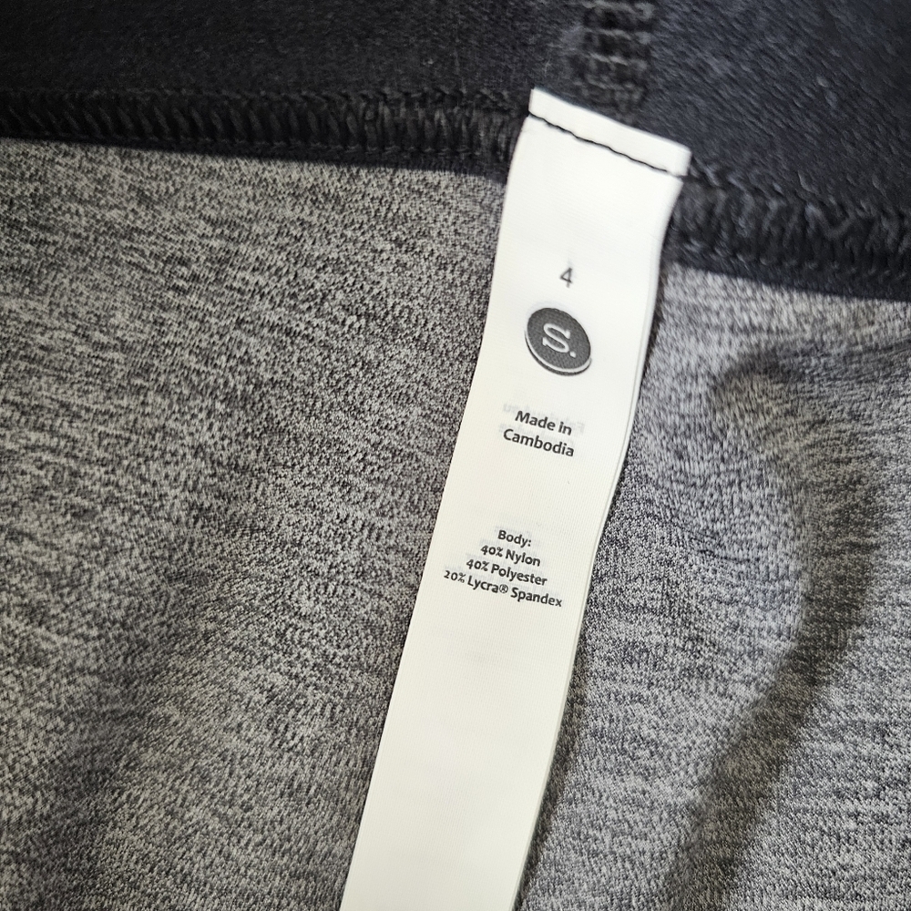 Stori Gray Athletic Workout Biker Shorts Size 4 - Picture 3 of 3